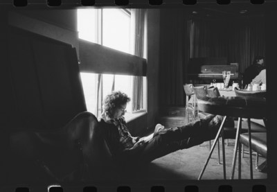 Photo Credit: Barry Feinstein Photo Credit: Barry Feinstein